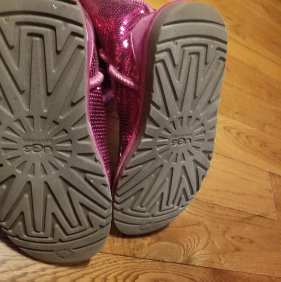 Sparkly pink ugg boots - Picture 3 of 3